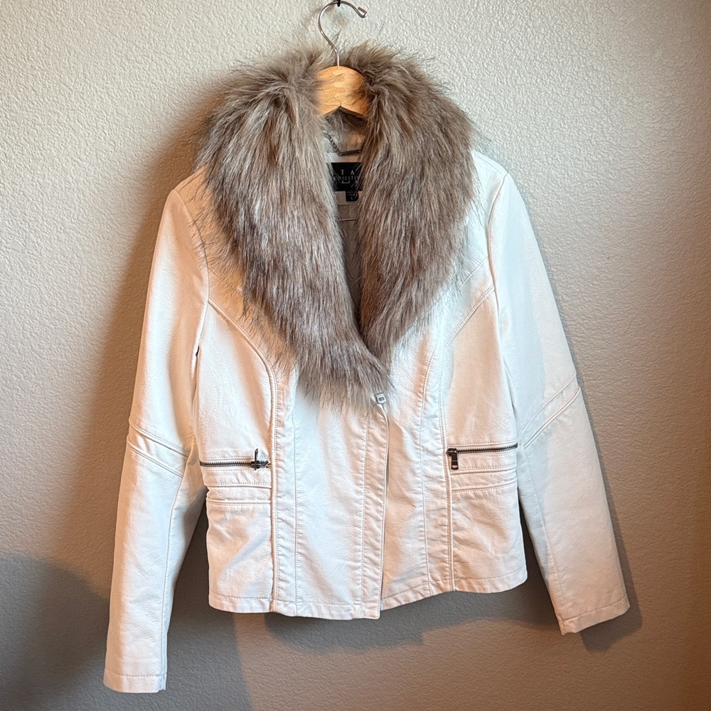 Women's White Jacket with Faux Fur Collar size L